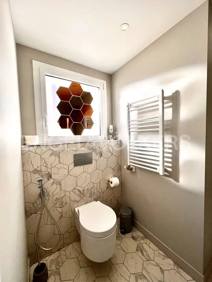 Bathroom of Flat for rent in Sitges  with Air Conditioner, Heating and Parquet flooring