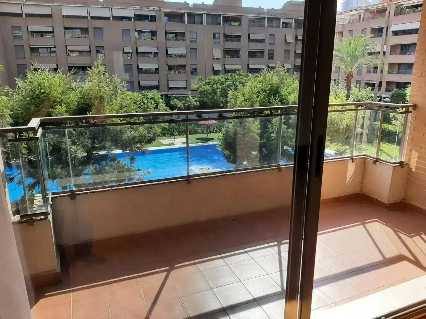 Piscina de Pis en venda en  Valencia Capital amb Aire condicionat i Terrassa