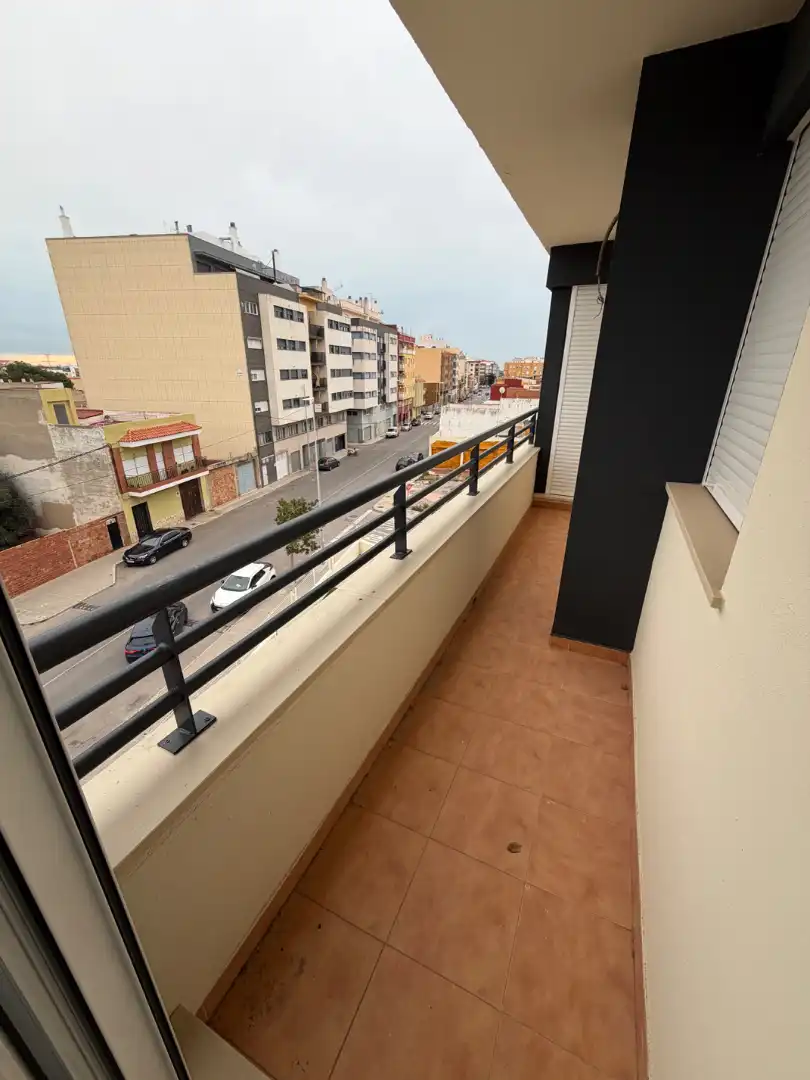 Terraza de Piso en venta en Almazora / Almassora con Balcón y Piscina comunitaria