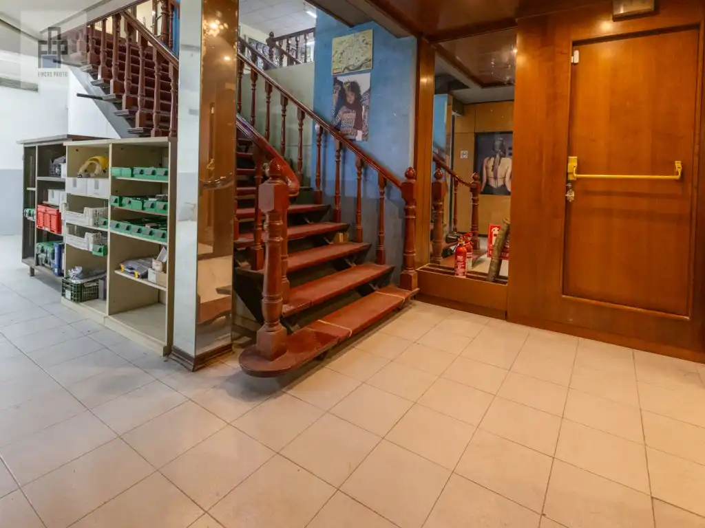Gewerbefläche zum Verkauf in Calle Pau Claris De, imagen 19