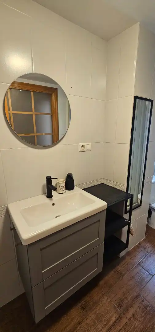 Baño de Piso en venta en Maracena con Aire acondicionado, Amueblado y Balcón