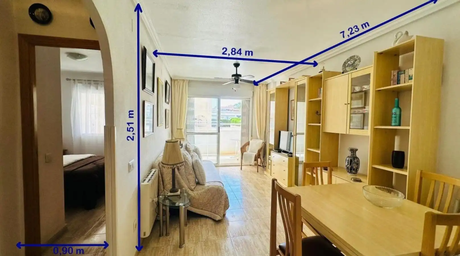 Vista exterior de Apartament en venda en Torrevieja amb Moblat i Piscina comunitària