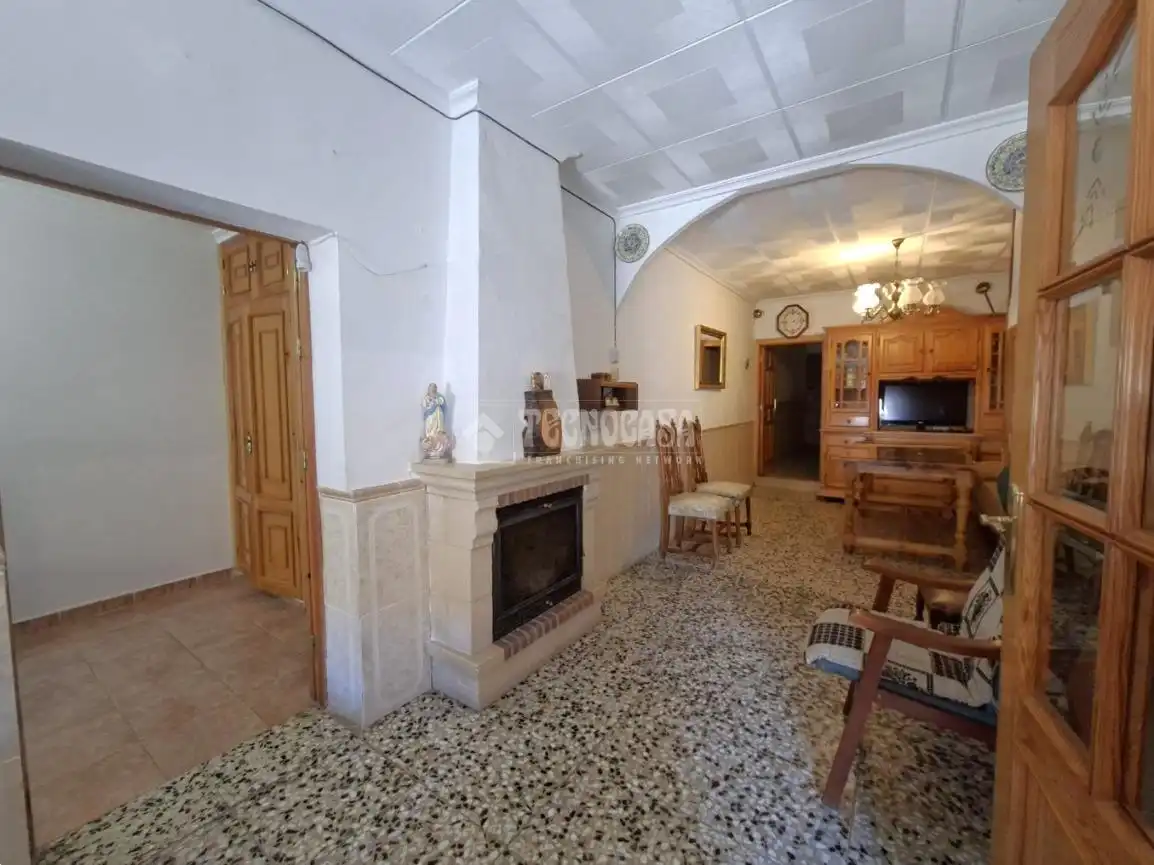 Sala d'estar de Casa adosada en venda en Valle del Zalabí amb Calefacció i Terrassa