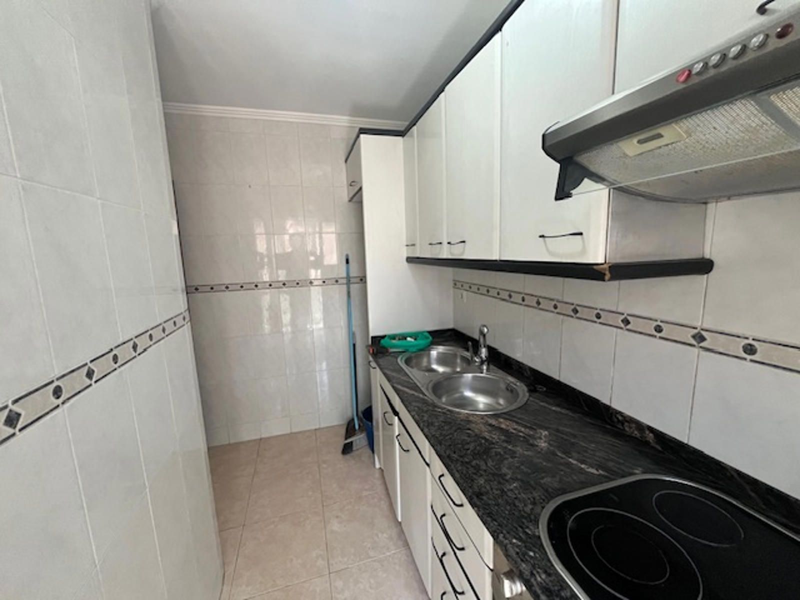 Kitchen of Flat for sale in  Lleida Capital  with Air Conditioner and Heating
