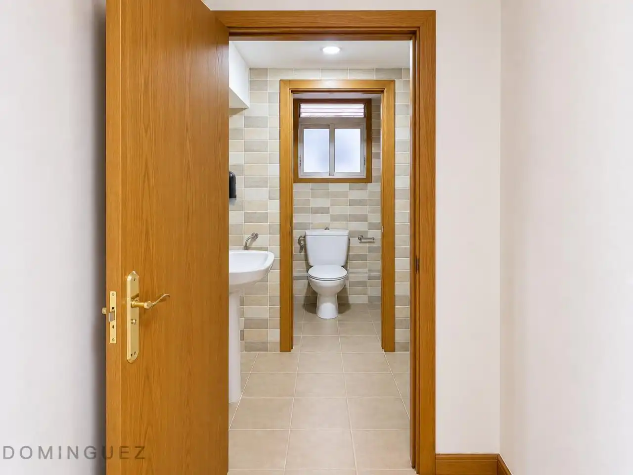 Baño de Oficina de alquiler en Vigo 