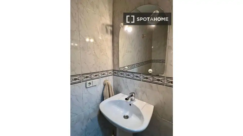 Bany de Pis de lloguer en Alfara del Patriarca, Valencia