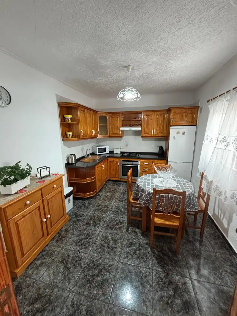 Küche von Einfamilien-Reihenhaus zum Verkauf in Arico mit Terrasse, Abstellraum und Möbliert