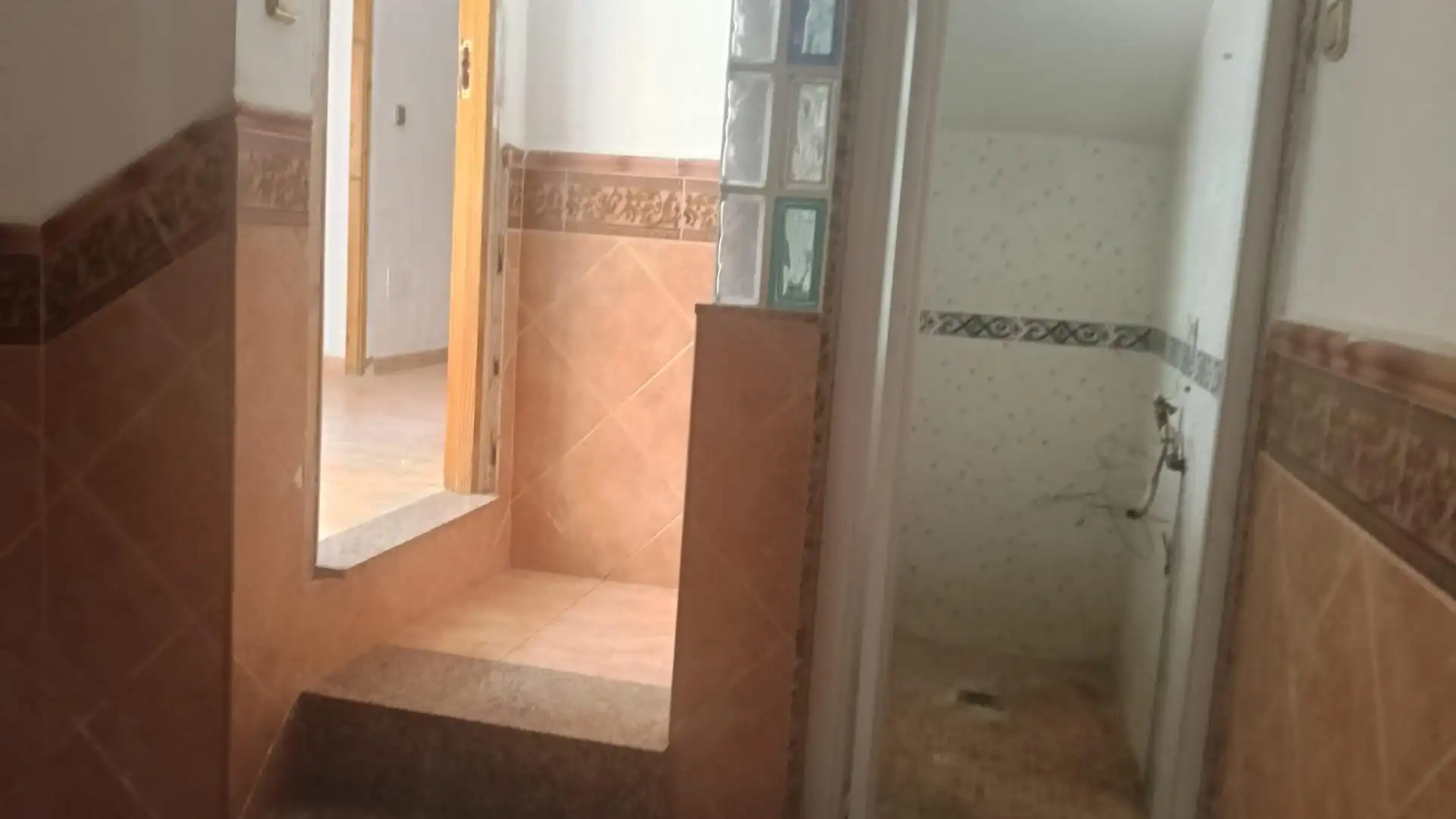 Bany de Casa o xalet en venda en El Ejido amb Terrassa, Balcó i Alarma