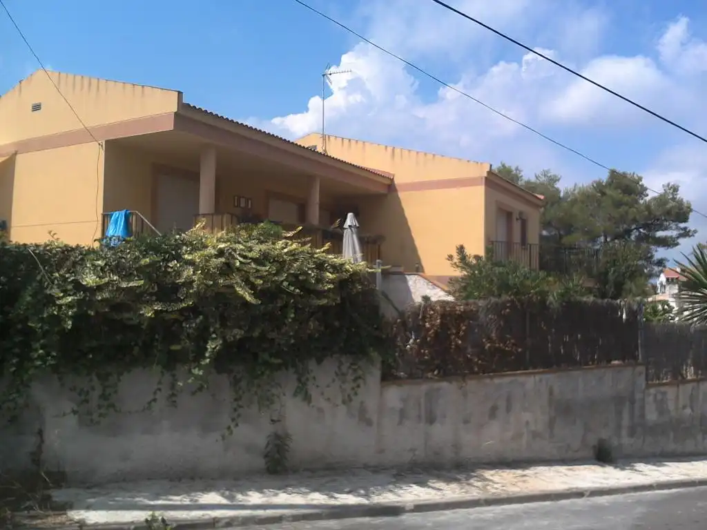 Vista exterior de Piso en venta en Olèrdola
