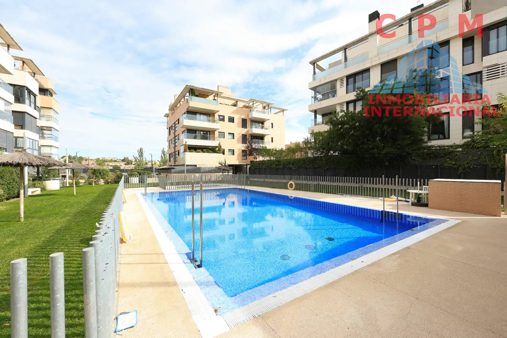 Flat with pool to rent in Encinar de los Reyes, imagen 32