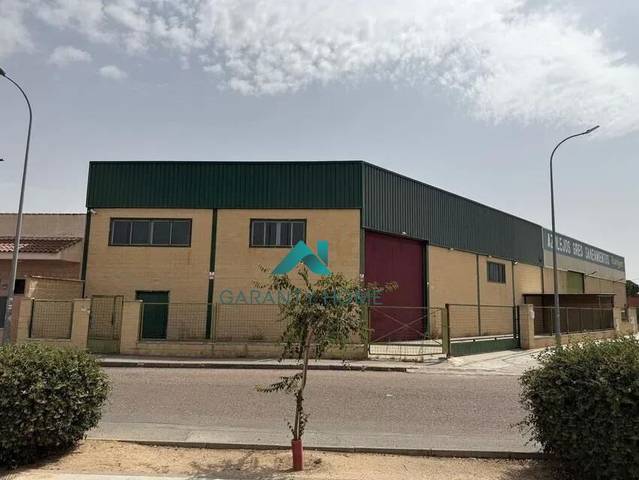 Nave industrial en Alquiler en Valmojado