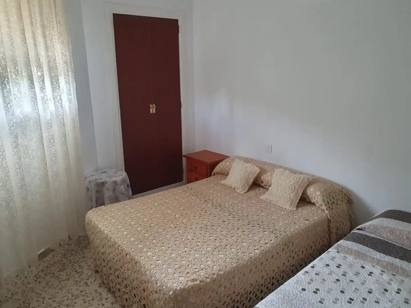 Schlafzimmer von Wohnung zur Miete in Sotogrande mit Möbliert und Gemeinschaftspool