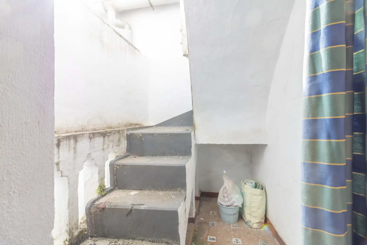 Casa adosada en venda en Villanueva del Río y Minas amb Aire condicionat, Terrassa i Balcó
