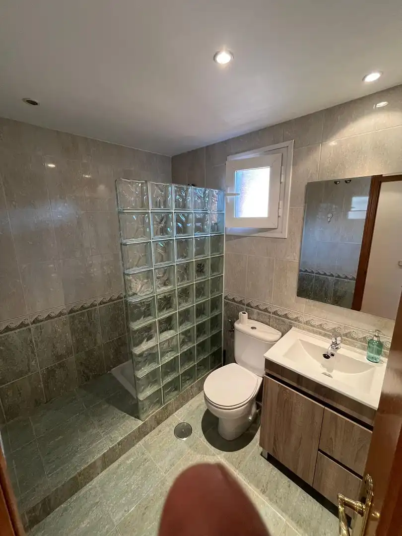 Bany de Apartament en venda en Villaviciosa de Odón amb Aire condicionat, Calefacció i Jardí privat