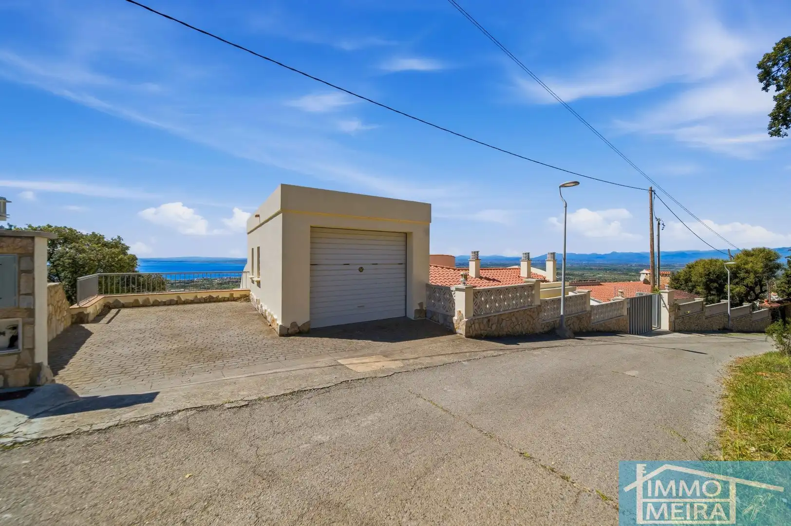 Exterior view of Houses for sale in Roses  with Air Conditioner, Heating and Private garden