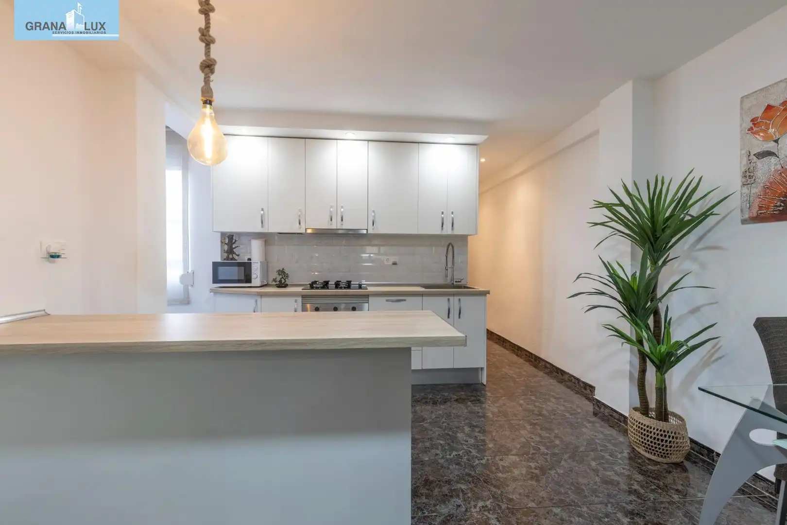 Flat with terrace for sale in Calle de Laureado López Muñoz