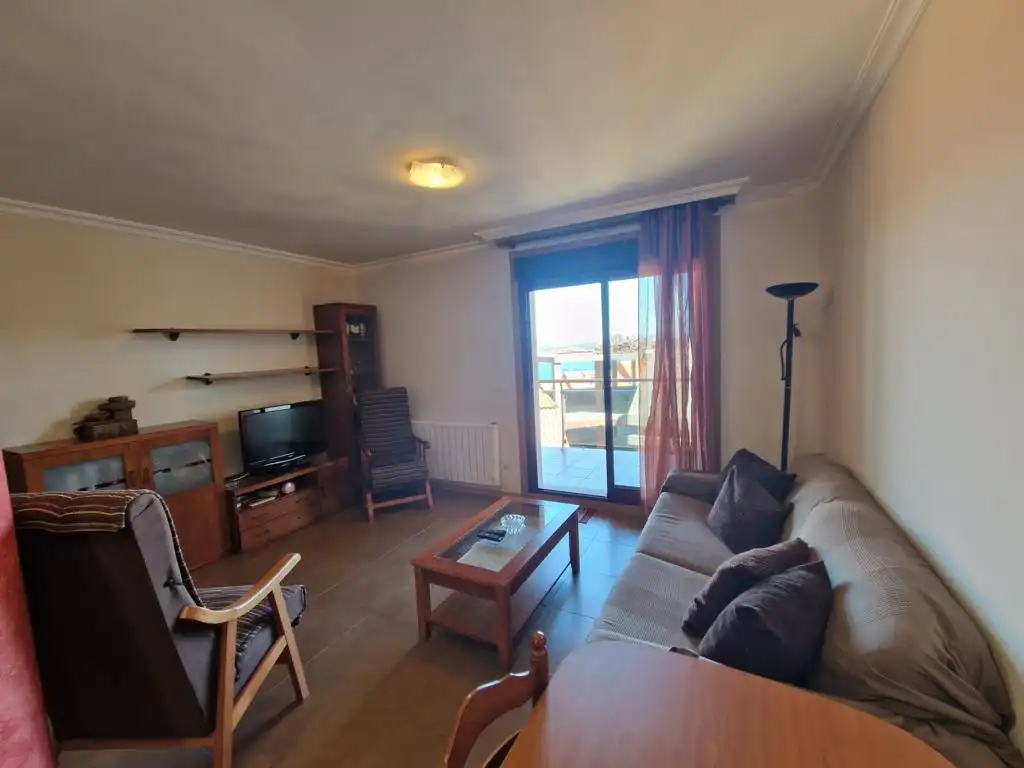 Sala d'estar de Apartament en venda en Boiro amb Calefacció, Parquet i Terrassa