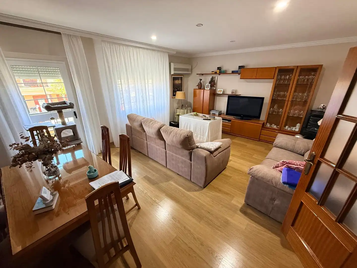 Adosado con balcón en venta en Avenida Juan Carlos I