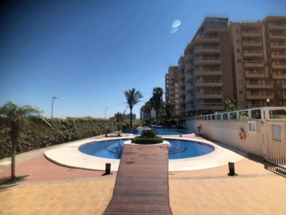 Apartament amb jardí en venda a Calle Sierra del Almirez 16, imagen 2