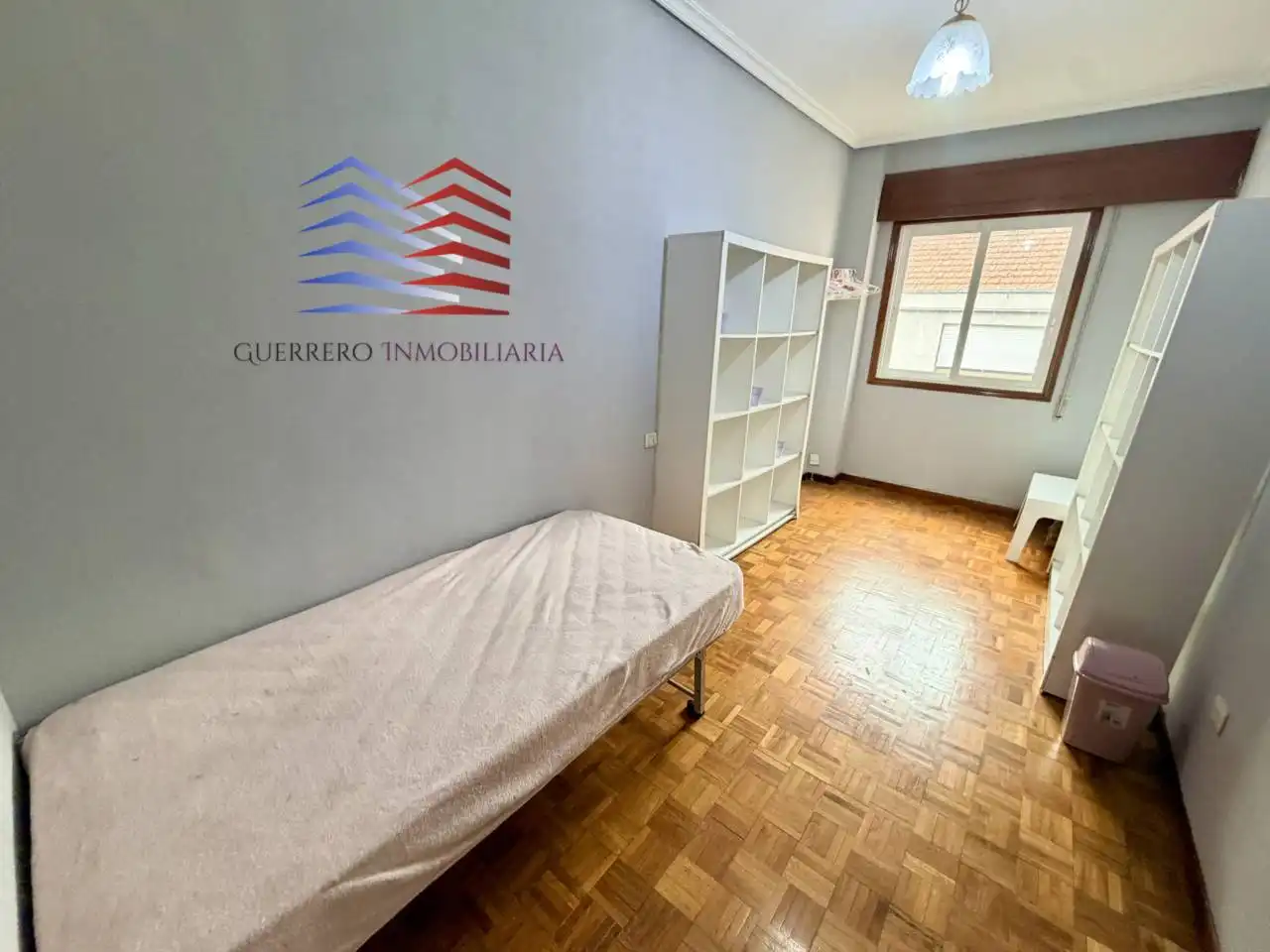 Bedroom of Flat for rent in Couto