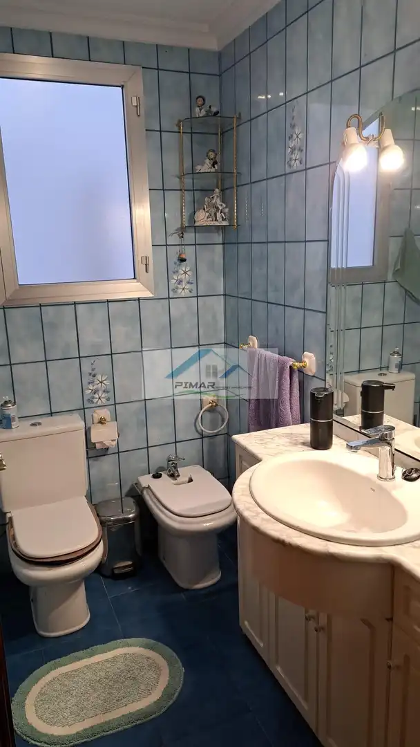 Baño de Piso en venta en Elche / Elx con Aire acondicionado, Calefacción y Balcón
