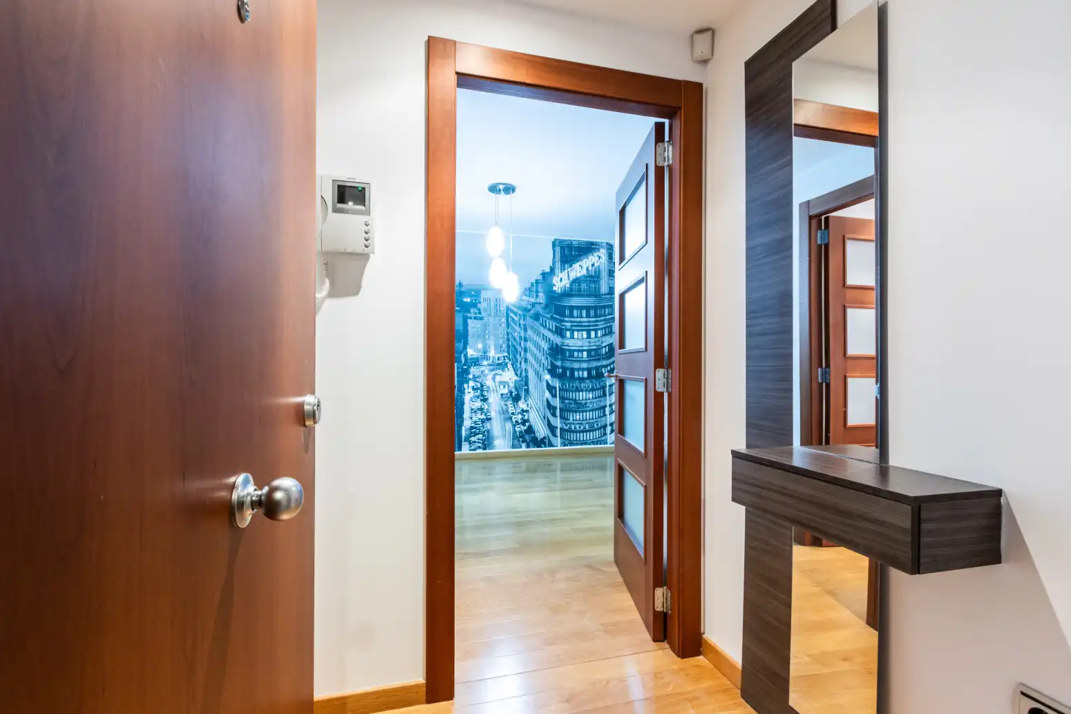Flat with lift for sale in Terrassa - Rambla de Egara, imagen 3