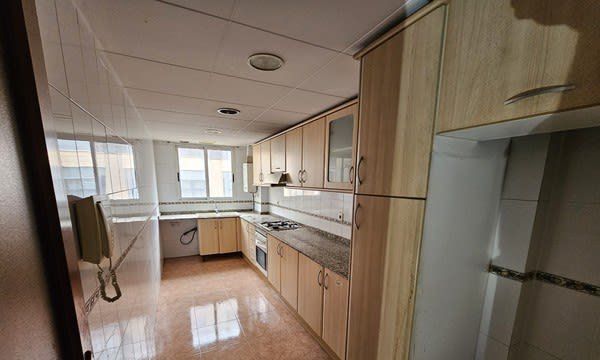 Kitchen of Flat for sale in  Valencia Capital  with Alarm