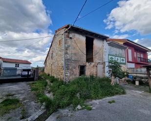 Exterior view of Single-family semi-detached for sale in Villaescusa (Cantabria)