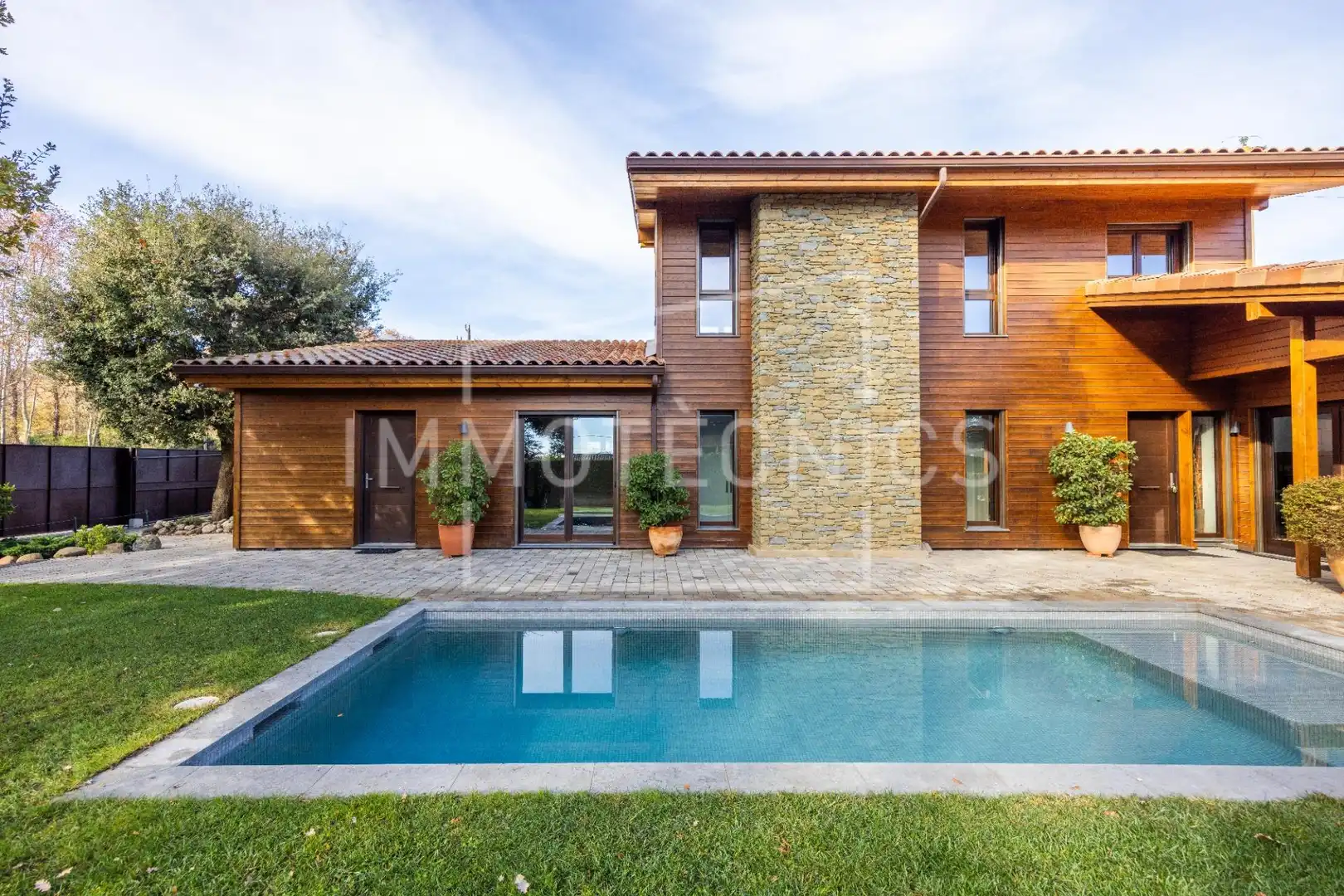 Vista exterior de Casa o xalet en venda en Sant Esteve de Palautordera amb Aire condicionat, Jardí privat i Piscina