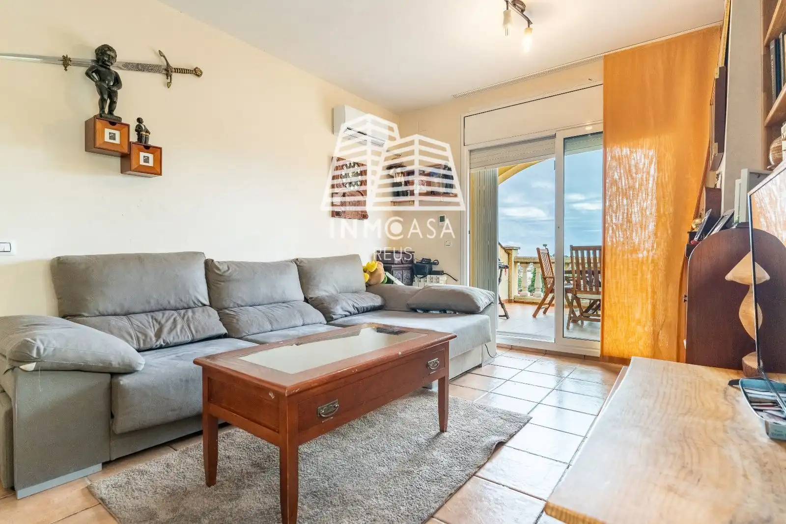 Sala de estar de Casa adosada en venta en La Pobla de Montornès   con Aire acondicionado, Calefacción y Terraza
