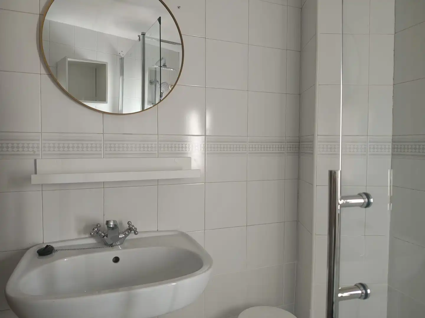 Baño de Apartamento de alquiler en Cáceres con Calefacción y Piscina comunitaria