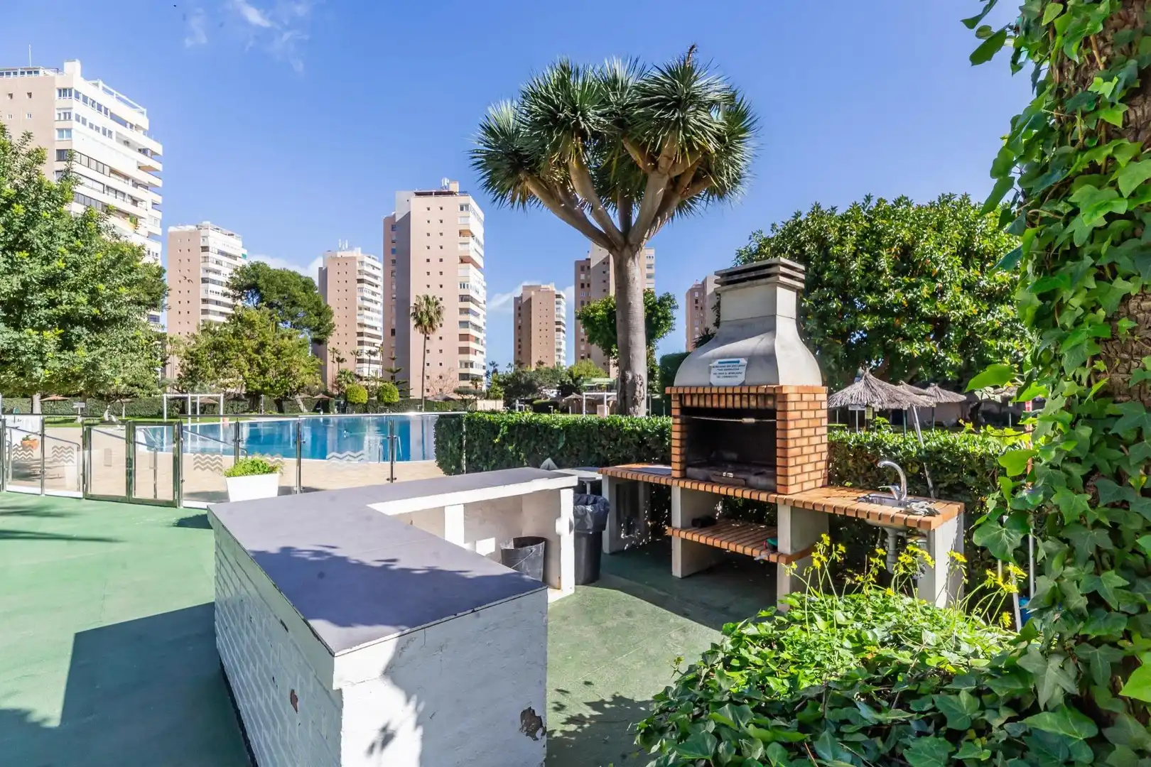Piscina de Piso en venta en Torremolinos con Aire acondicionado, Jardín privado y Terraza