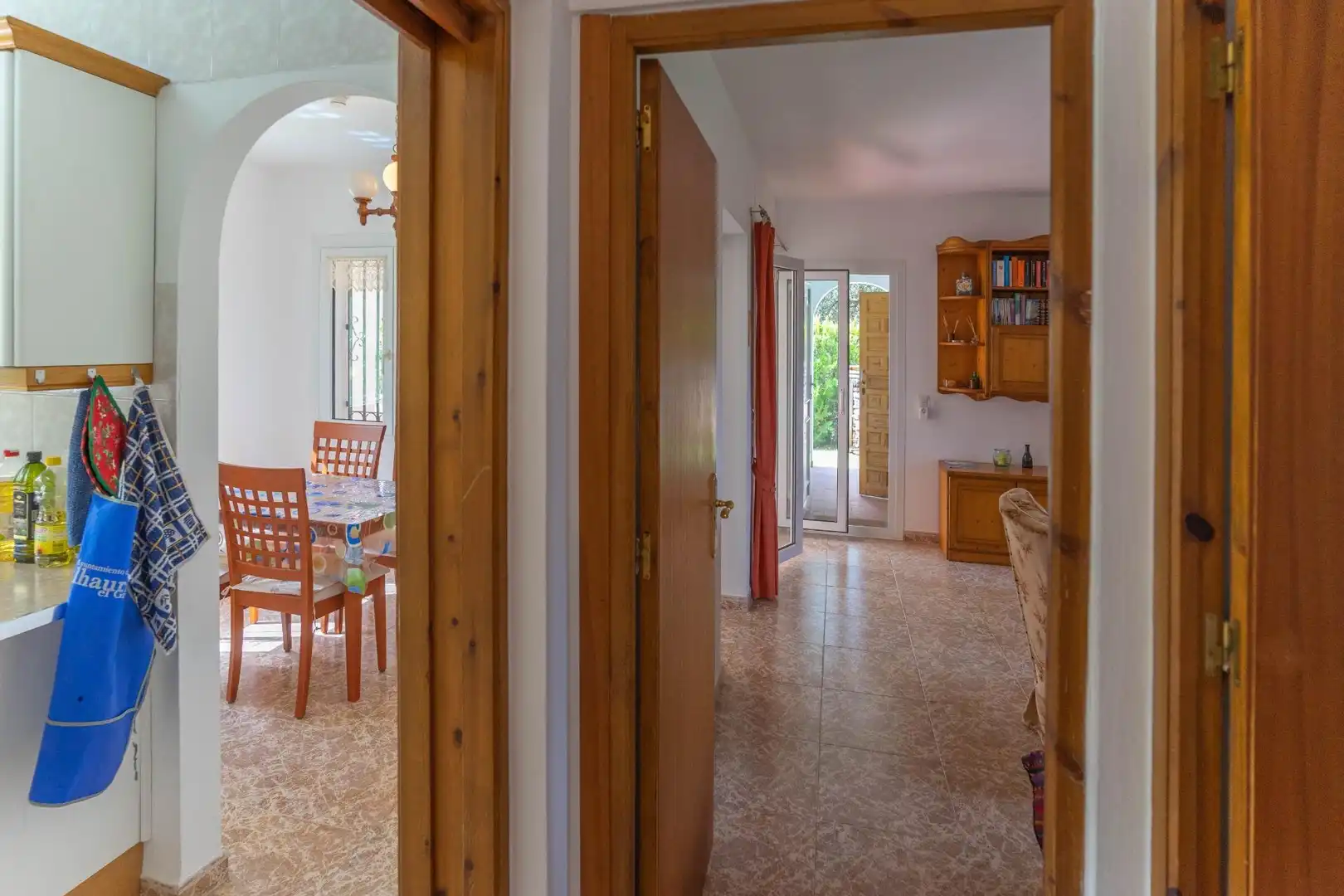 Haus oder Chalet zum Verkauf in Alhaurín El Grande mit Klimaanlage, Privatgarten und Terrasse