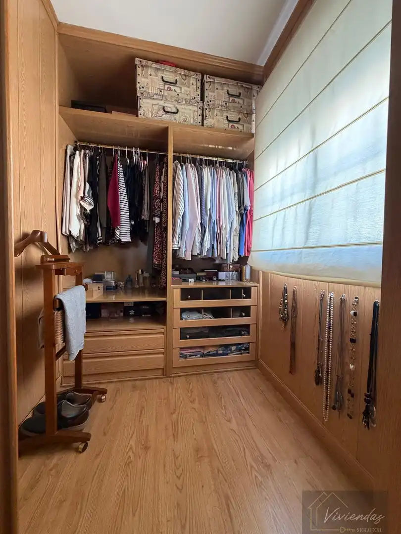 Habitación de Casa o chalet en venta en Boadilla del Monte con Aire acondicionado, Calefacción y Terraza