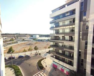 Vista exterior de Pis en venda en  Zaragoza Capital amb Aire condicionat, Terrassa i Piscina