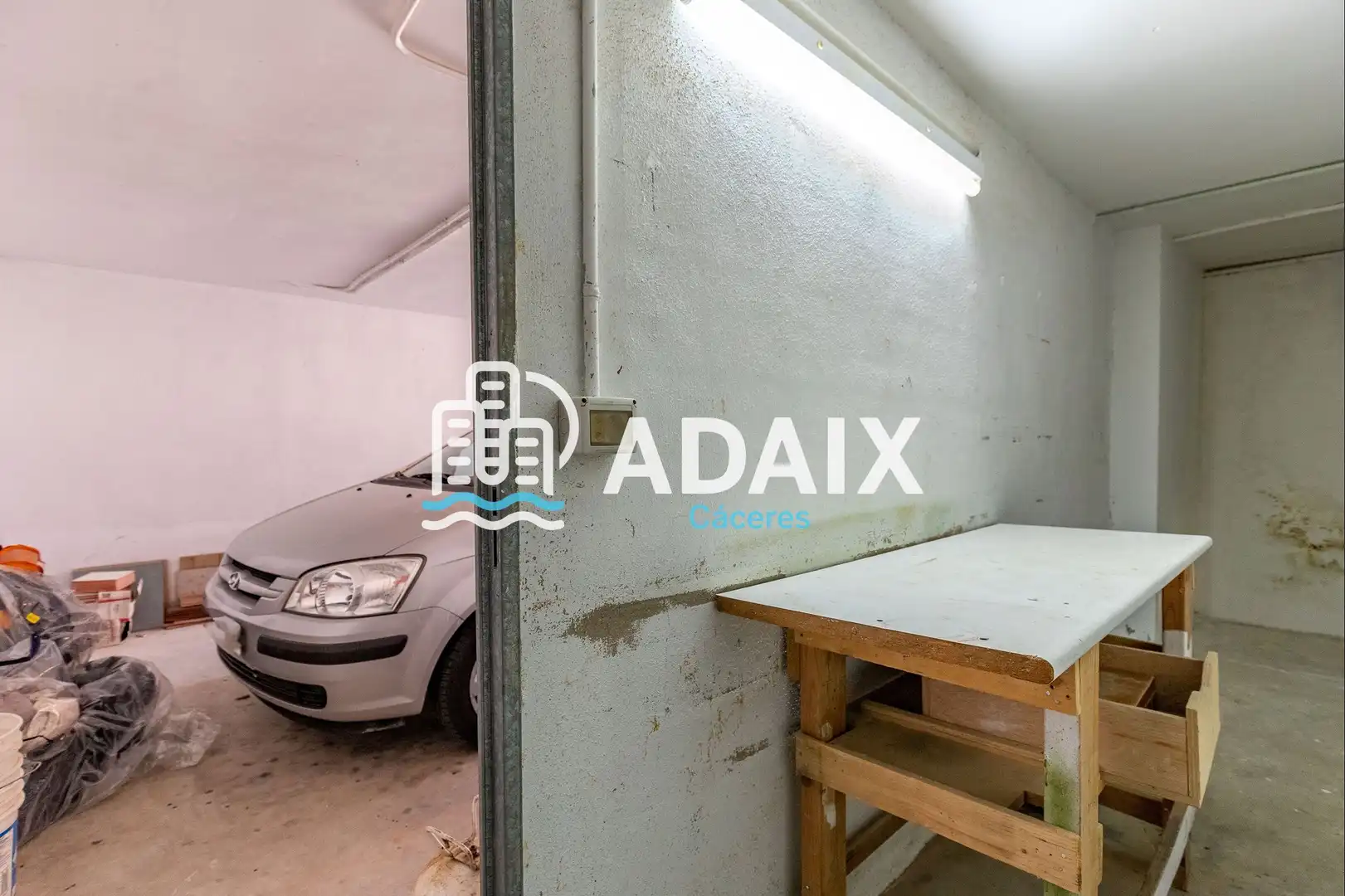 Parking of Houses for sale in Cáceres  with Air Conditioner, Heating and Terrace