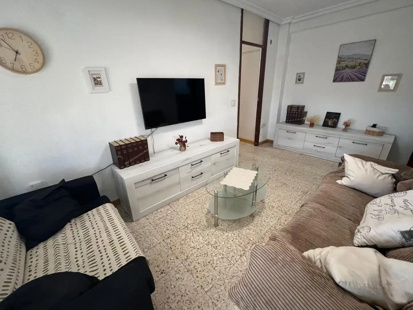Living room of Flat for rent in Sevilla  with Air Conditioner and Furnished