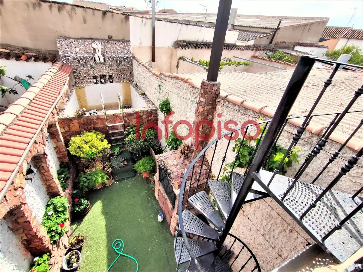 Casa con terraza en venta en Valdepeñas, imagen 30