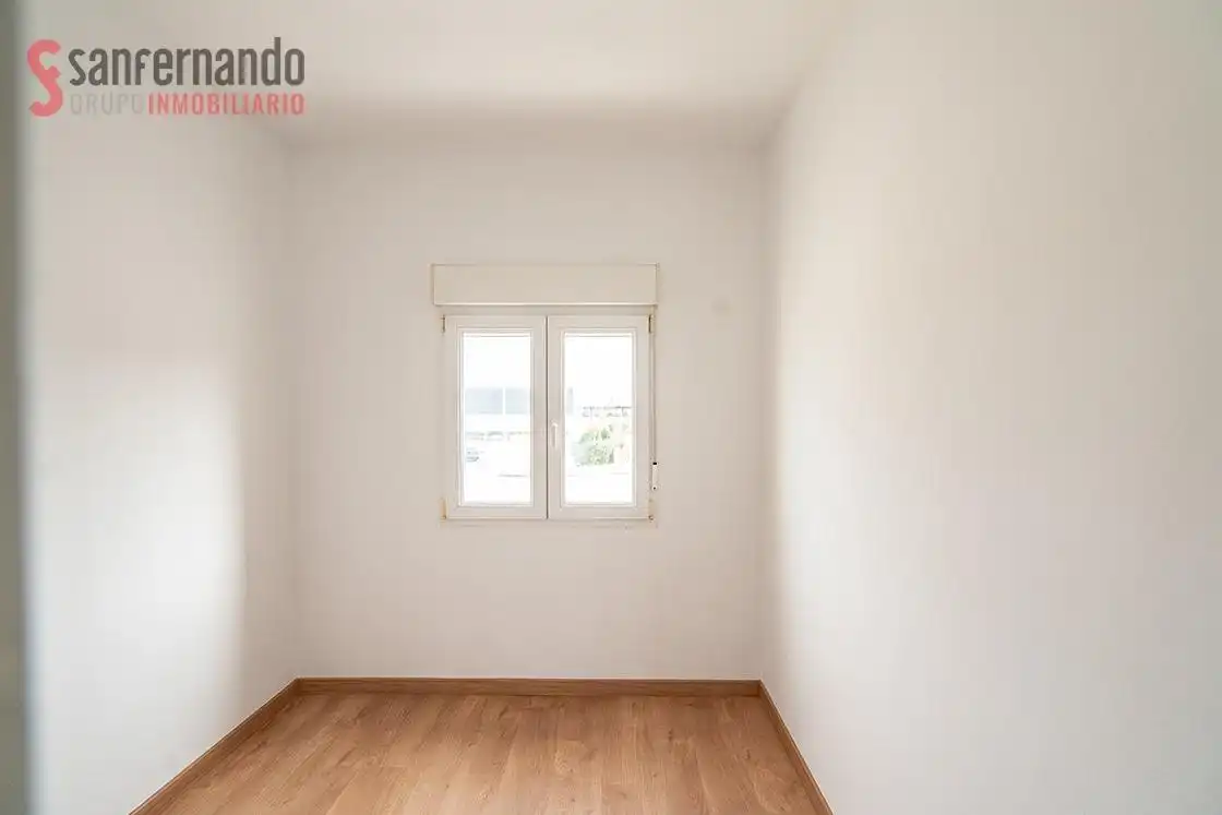 Habitación de Piso en venta en Torrelavega  con Trastero