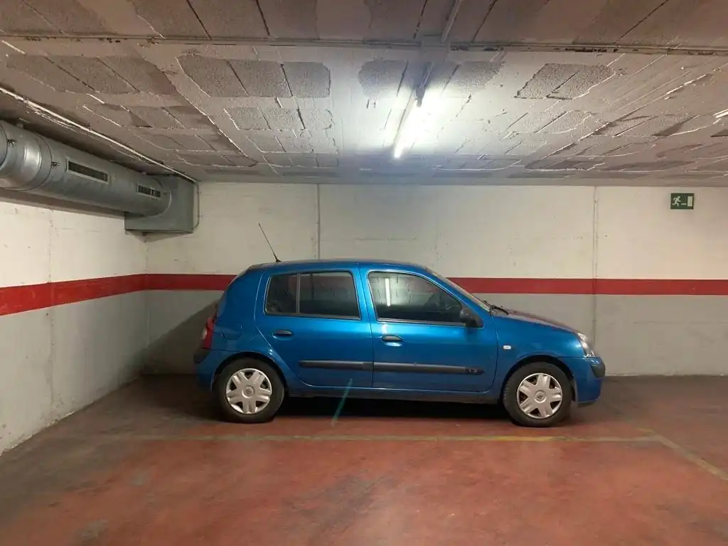 Garatge en venda a Carrer de Pau Claris, 34, Barri del Centre