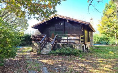 Vista exterior de Casa o xalet en venda en O Pereiro de Aguiar  amb Jardí privat, Piscina i Moblat