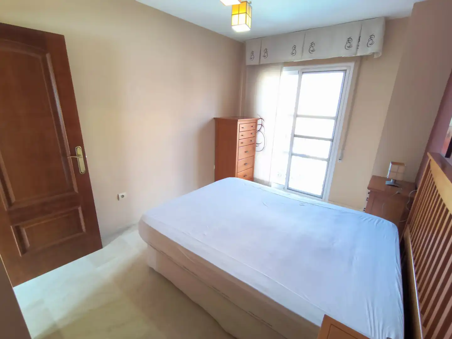 Habitación de Piso en venta en Fuengirola con Aire acondicionado y Balcón