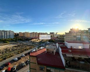 Vista exterior de Pis en venda en Alicante / Alacant amb Aire condicionat i Balcó