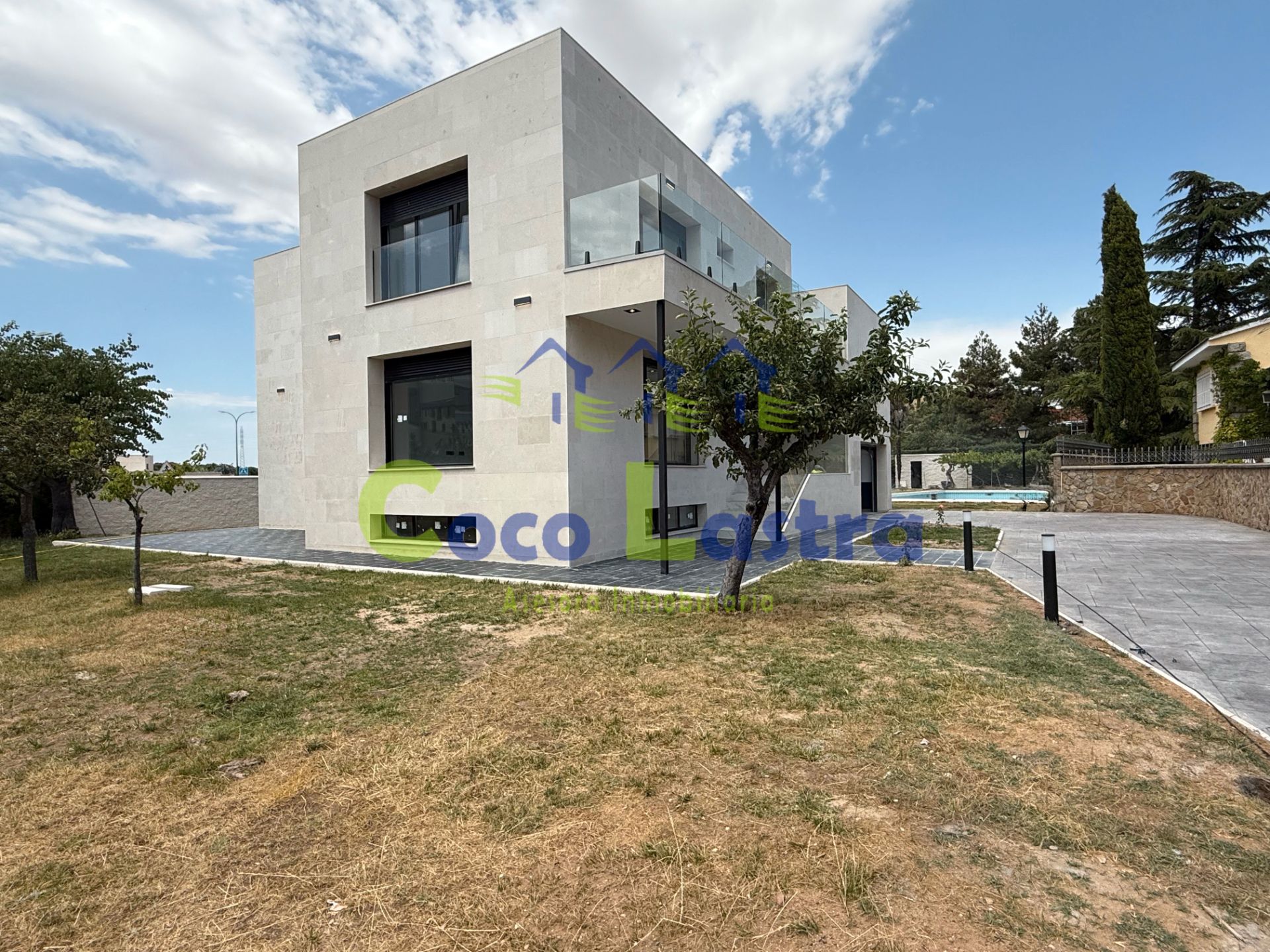 Exterior view of House or chalet for sale in Villamayor  with Air Conditioner, Heating and Private garden
