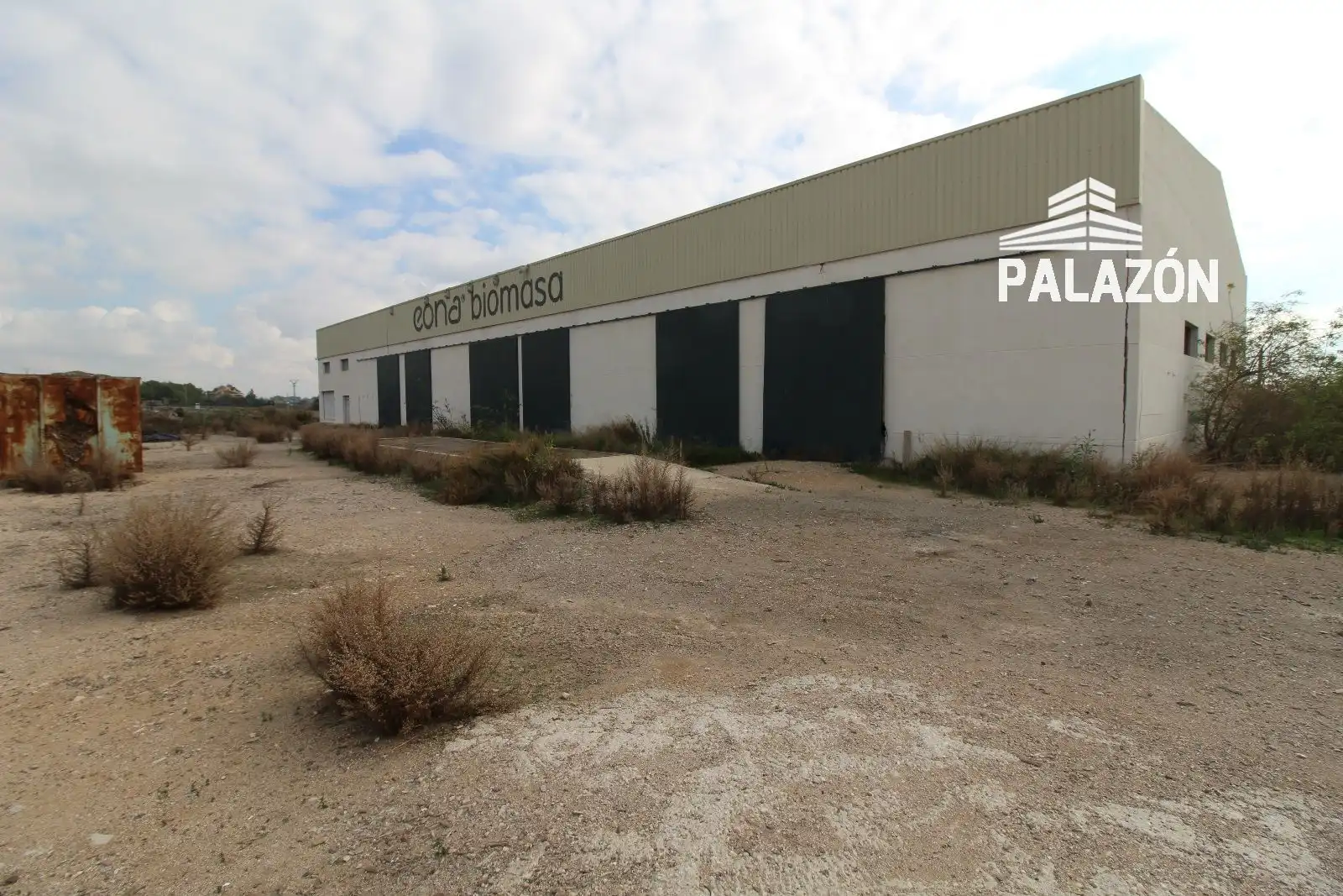 Nau industrial en venda a Crevillent