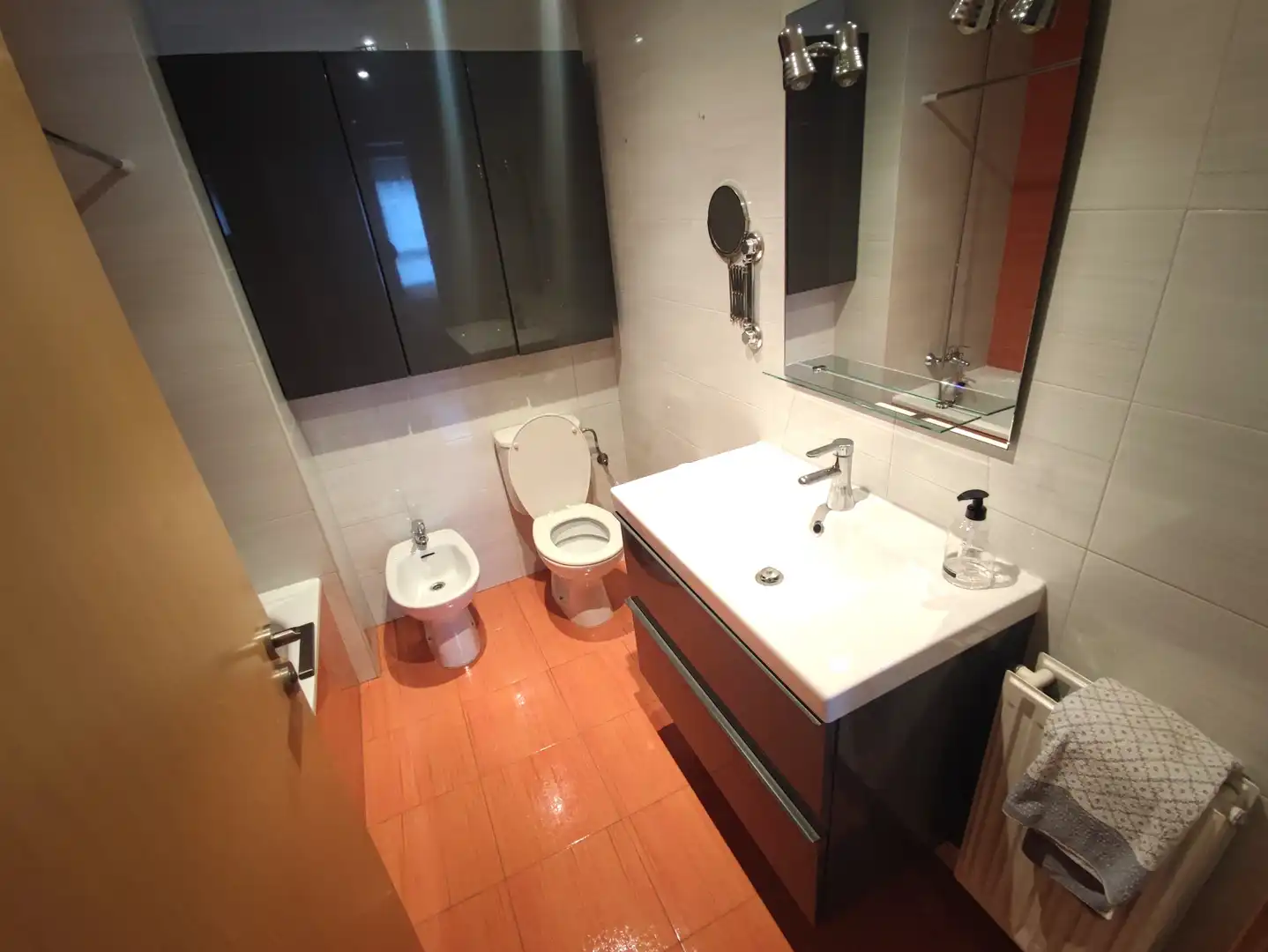 Baño de Piso en venta en Vitoria - Gasteiz con Calefacción, Terraza y Amueblado