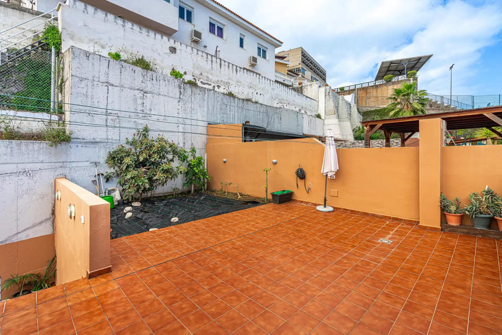 Terrace of Detached homes for sale in Los Realejos  with Parquet flooring, Terrace and Storage room