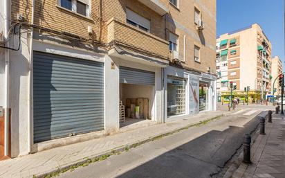 Vista exterior de Local en venda en  Granada Capital