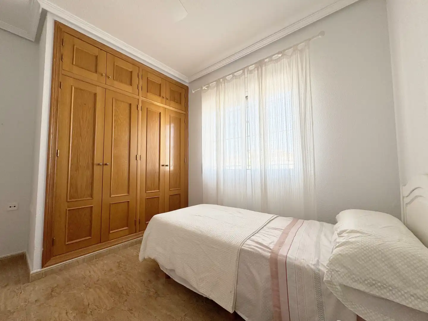 Dormitori de Casa adosada en venda en Pilar de la Horadada amb Aire condicionat, Terrassa i Moblat