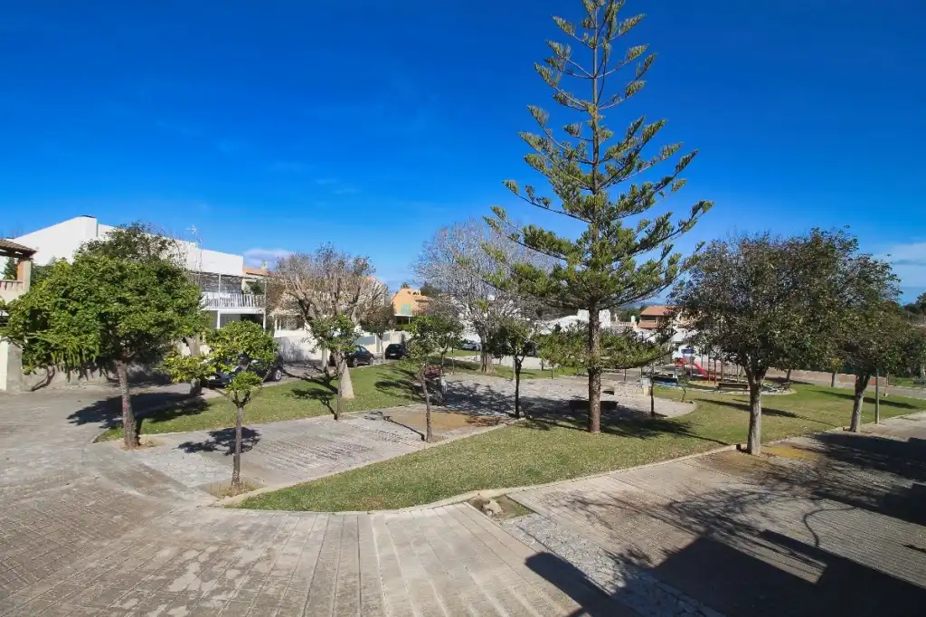 Vista exterior de Casa o xalet en venda en Alcúdia amb Jardí privat, Terrassa i Traster